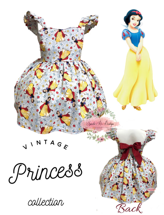 Vintage Dress Snow White